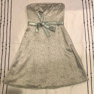 Green, no-slip, silk dress